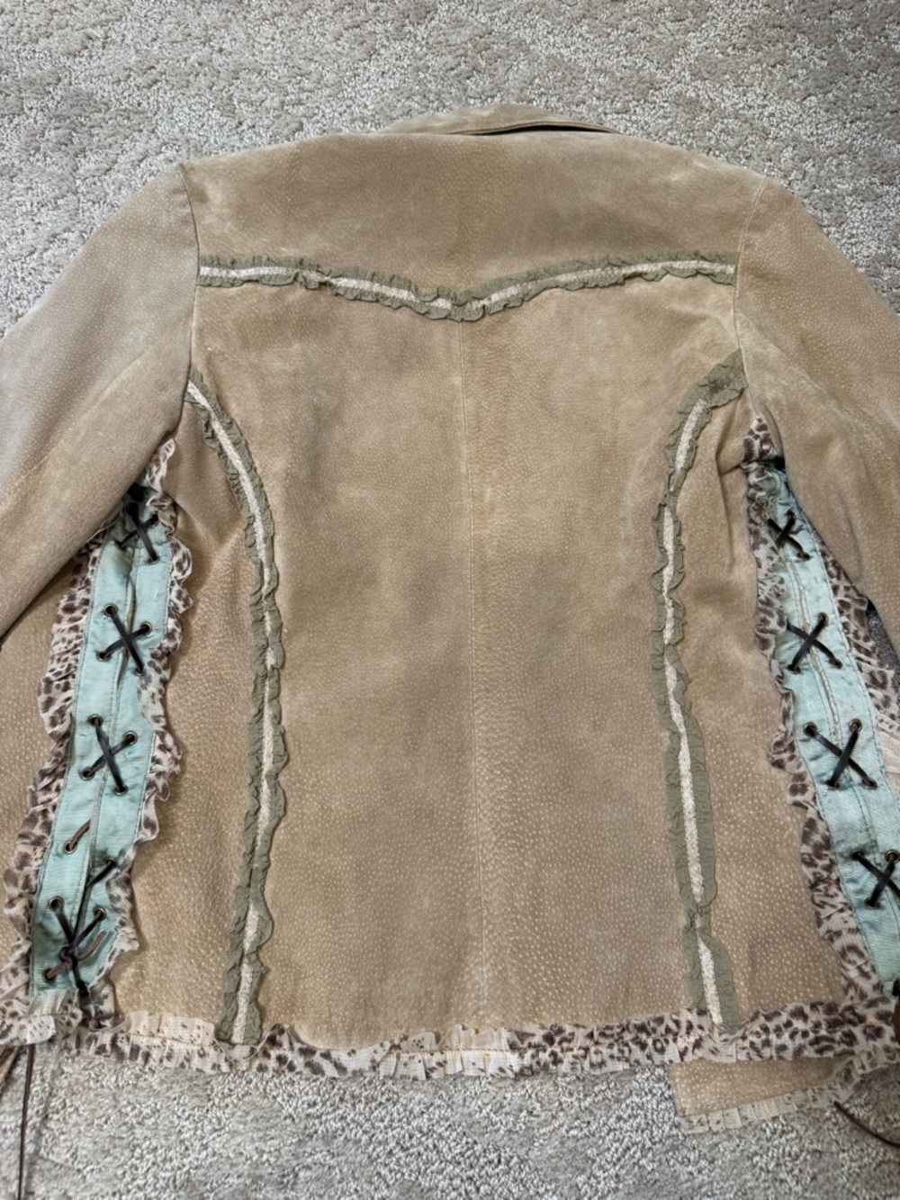 Wilsons Leather Women's Tan Suede Jacket with Leopard Trim Accents - Picture 5 of 9